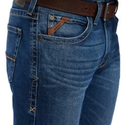 Ariat® Men's M2 Traditional Relaxed Cutler Bootcut Jeans 10041100 11 Ariat® Men's M2 Traditional Relaxed Cutler Bootcut Jeans 10041100 -Ariat F22 MNS WEST 10041100 detail01